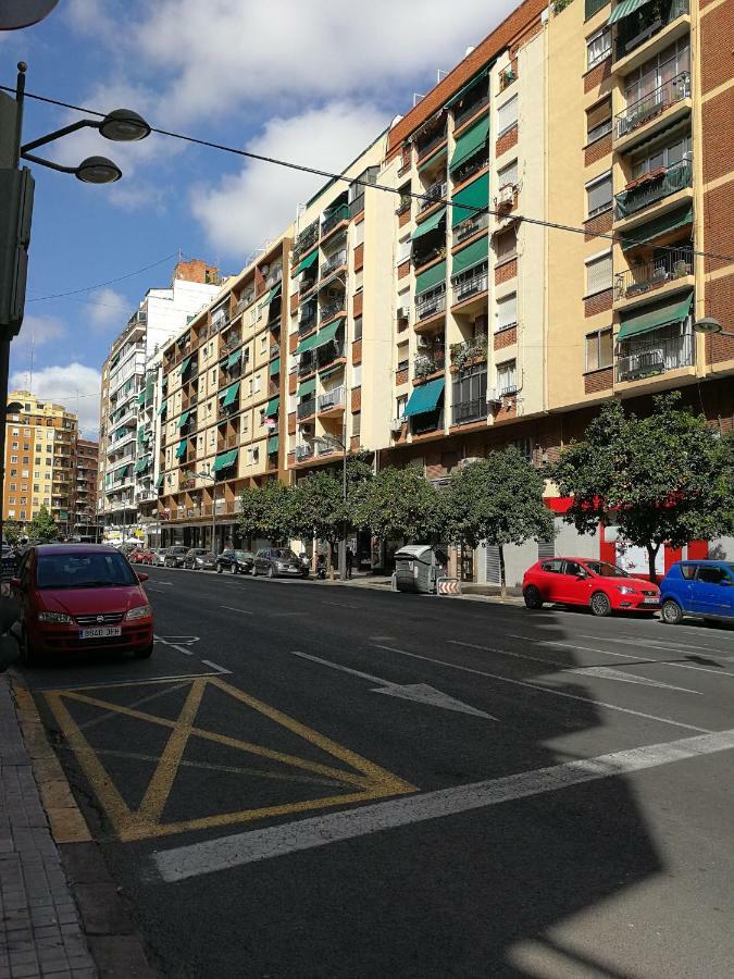 Centrico Apartamento En Valencia Proximo Parada De Metro Angel Guimera Extérieur photo
